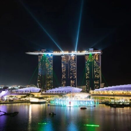 Sands to Channel Venetian Sale Proceeds Into Singapore Expansion