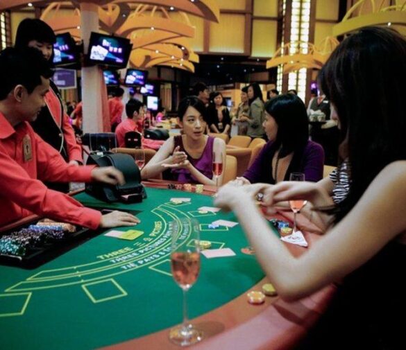 Singapore Casino Dealer Sentenced for Sleight-of-Hand Theft at Resorts World Sentosa